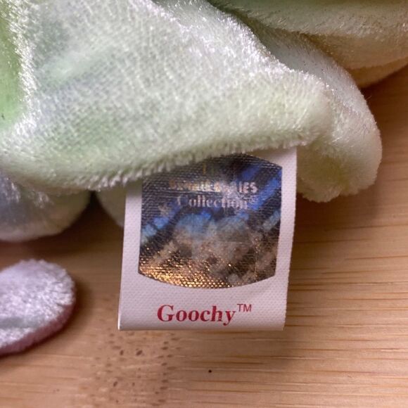 Rare/retired mint condition Ty Beanie Baby Goochy the Jellyfish - Picture 9 of 12